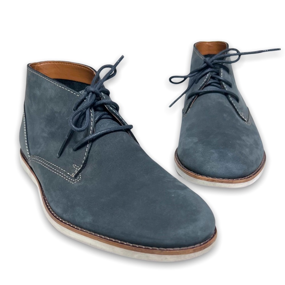 CLARKS Franson Top Navy Nubuck Boots. Size 7.5